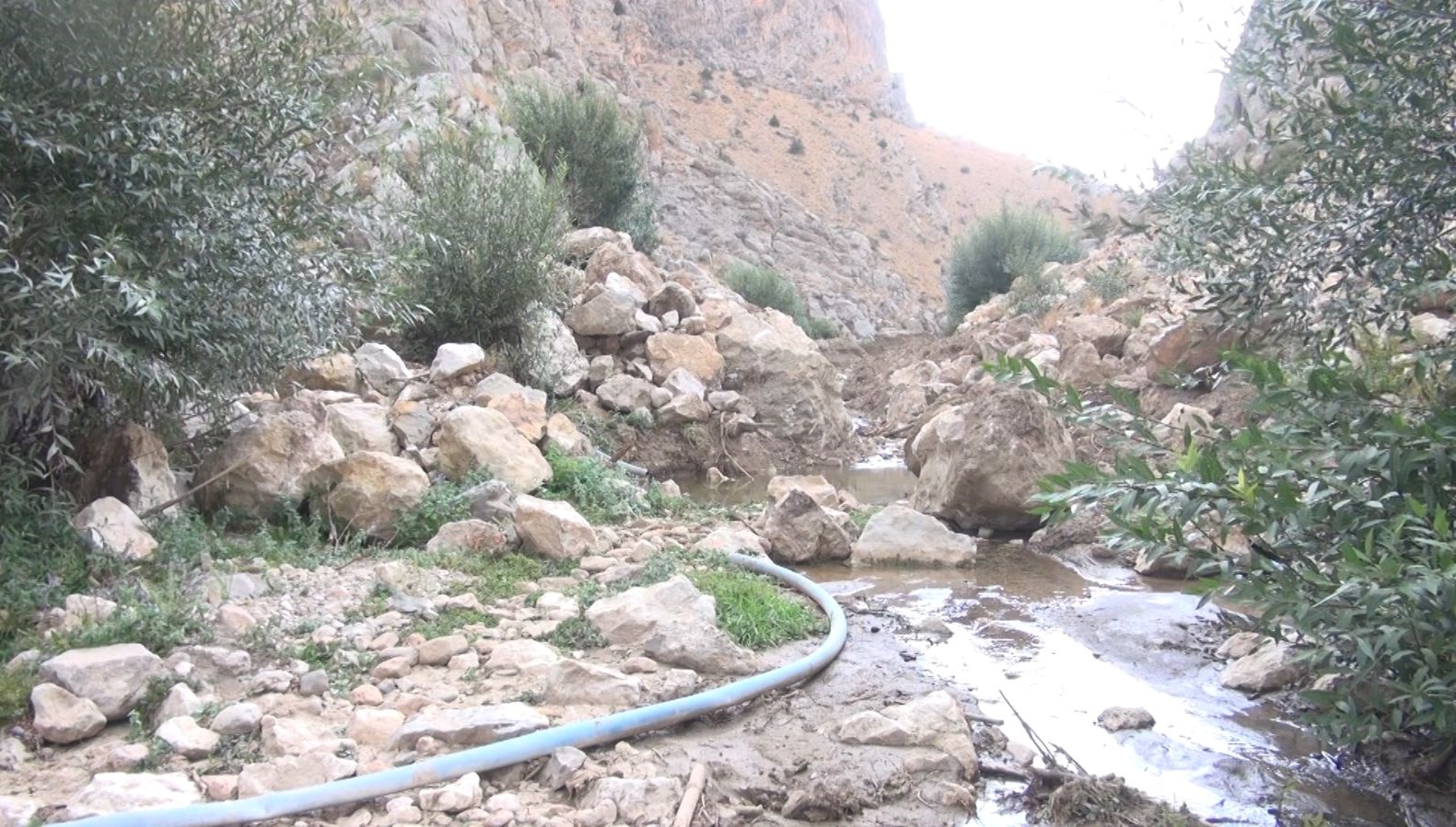 Gümüşhane’de içme suyuna kanalizasyon hattından sızıntı iddiası