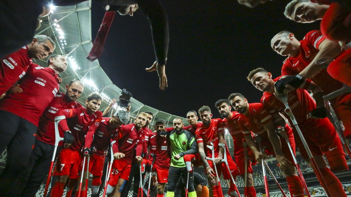 Ampute Futbol Milli Takımı, Özbekistan’ı yenerek finale yükseldi