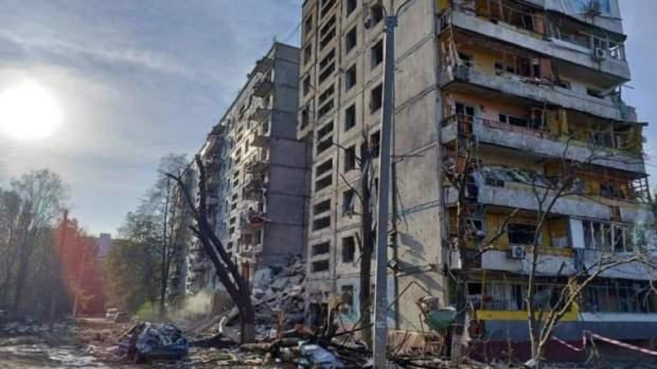 Ukrayna’da füze apartmana isabet etti: 3 ölü
